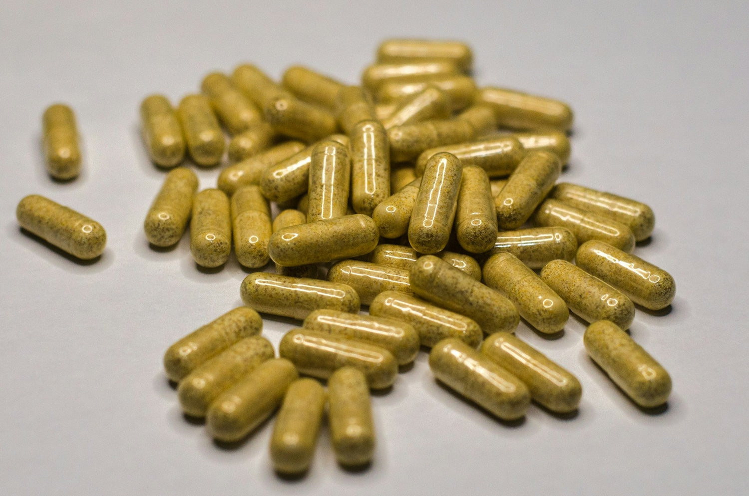 Capsule-supplements-for-immunity-energy-and-digestion