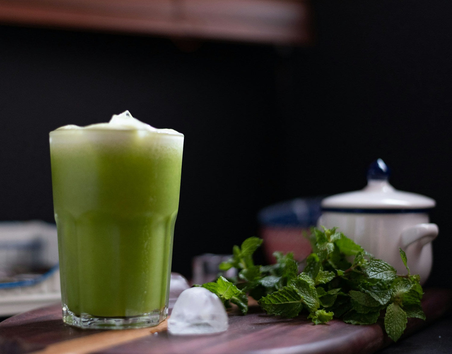 Detox-and-cleanse-supplements-with-milk-thistle-and-probiotics
